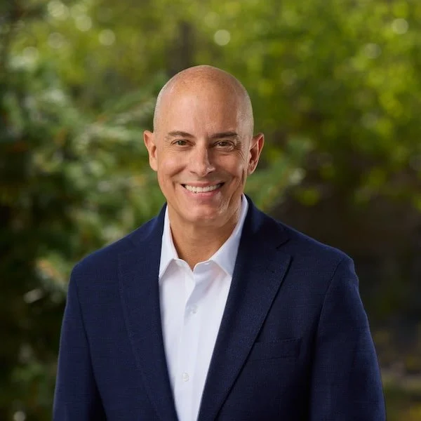 Dr. Sean Saunders